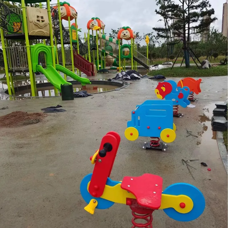 Podwójny konik na biegunach z  – Kids Outdoor Music recenzja i cena